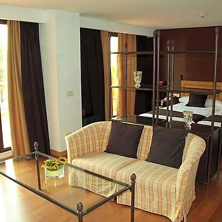 Termes Montbrio & 4*
