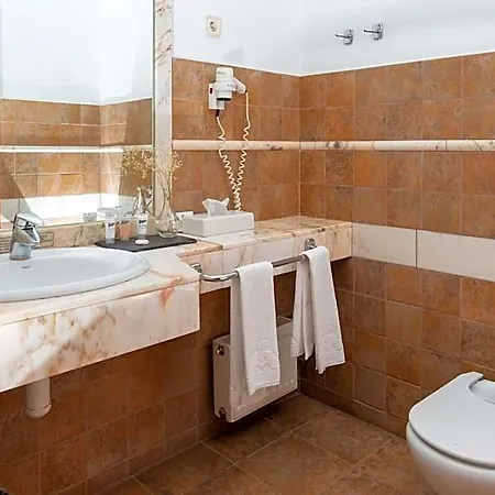 Termes Montbrio & 4* Riudoms
